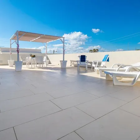 Onde Di Sicilia Sea View Apartment *