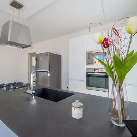 Onde Di Sicilia Sea View Apartment